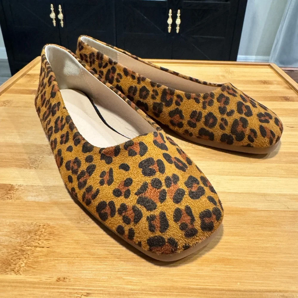 Leopard Print Women's Ballet Flats - Brown/Tan Size 7.5 (38)